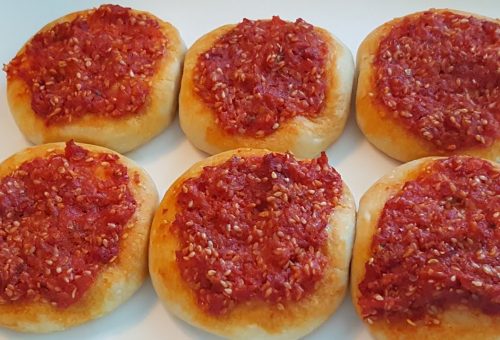 Biberli ekmek Tarifi