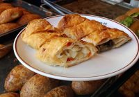 Pratik Pizza Börek Tarifi
