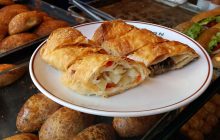 Pratik Pizza Börek Tarifi