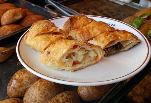 Pratik Pizza Börek Tarifi