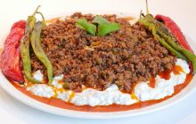 Kıymalı Alinazik Kebabı  Tarifi