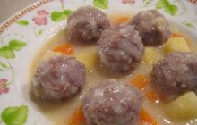 Ekşili Köfte Yemeği