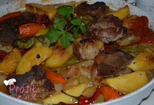 Fırında Elmalı ve Portakallı Kuzu Eti tarifi