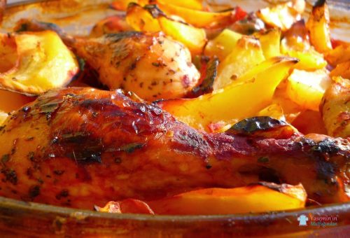 Fırında Sebzeli Soslu Tavuk Budu Yemeği Tarifi