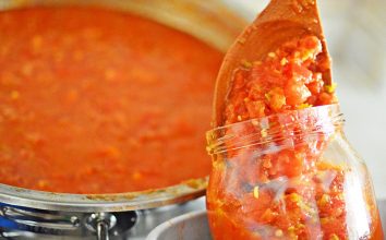 Kışlık Menemen Tarifi: Konserve