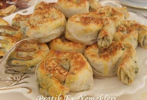 Ispanaklı Gül Böreği