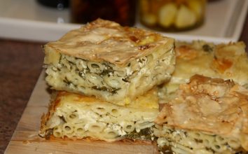 Makarnalı Börek Tarifi
