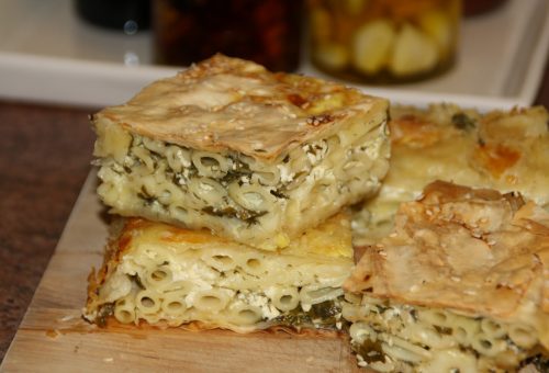 Makarnalı Börek Tarifi