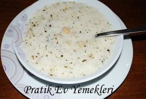 Nohutlu Yayla Çorbası