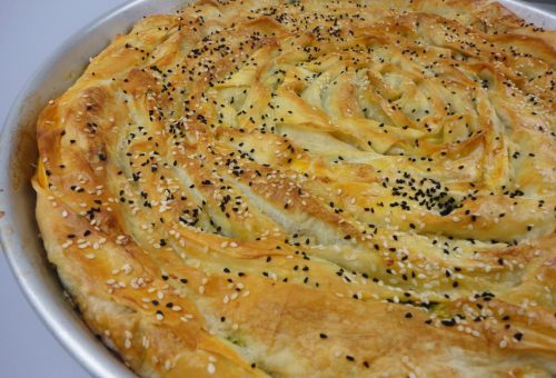 Pırasalı Patatesli Peynirli Kol Böreği Tarifi