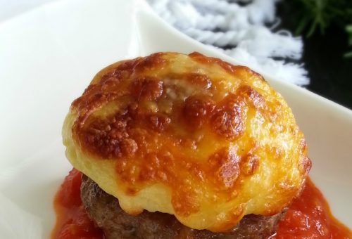 Püreli domates soslu köfte tarifi: Vazgeçilmeziniz olacak