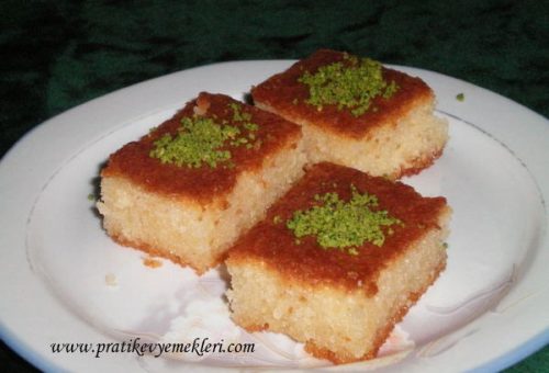 Şerbetli İrmik Tatlısı