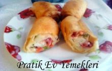 Sosisli Paçanga Böreği