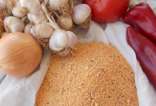 Anne tarhanası tarifi: Ev yapımı tarhana hamuru nasıl yapılır?
