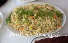 Tavuklu Şehriye Salatası