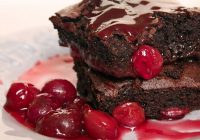 Vişneli Cevizli Brownie Tarifi